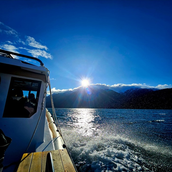 Navegando por Lago Puelo