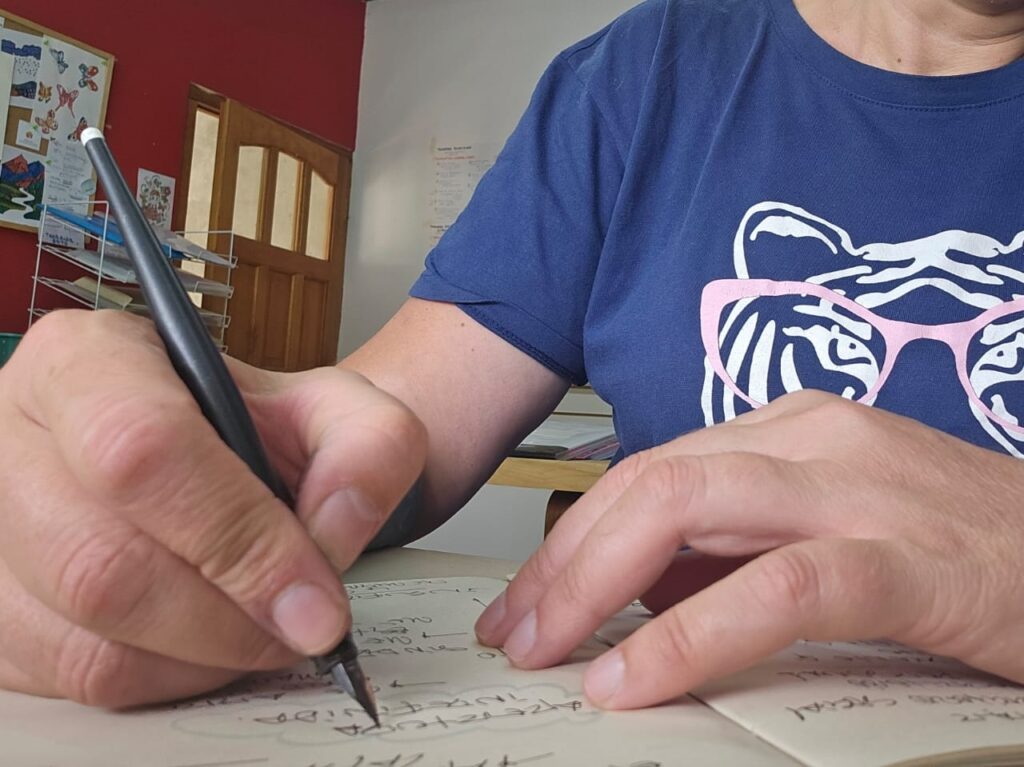 ESCRIBIR ES TRABAJAR EN LA ESCRITURA